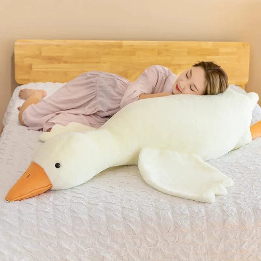 Oie géante en peluche